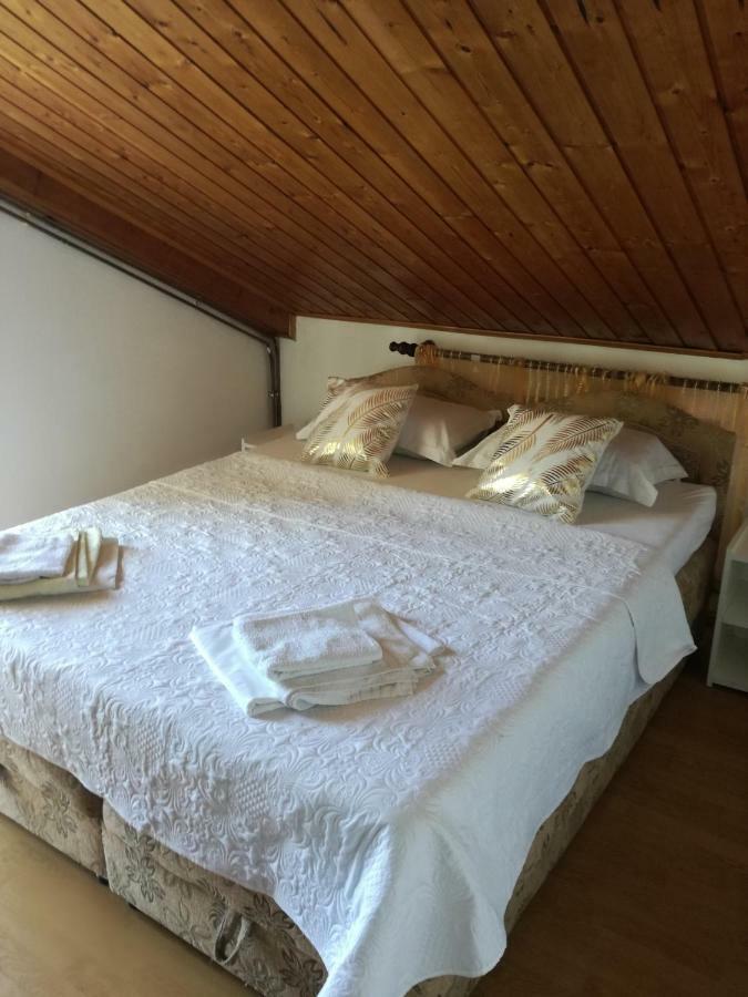 Guest House Vila Bak Будва Екстериор снимка